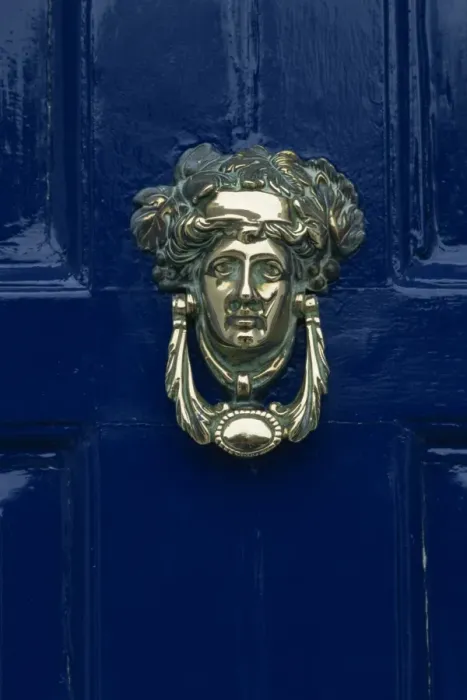 Framed Print : Blue painted door and knocker in the centre of the city of Dublin Framed Print : Blue painted door and knocker in the centre of the city of Dublin