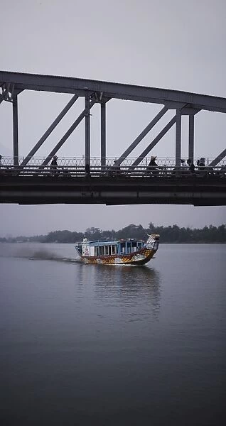 Boat on Perfume River, Hue, Vietnam, Indochina, Southeast Asia, Asia