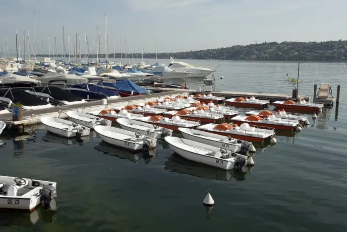 Framed Print : Boats on Lake Geneva, Geneva, Switzerland, Europe Framed Print : Boats on Lake Geneva, Geneva, Switzerland, Europe