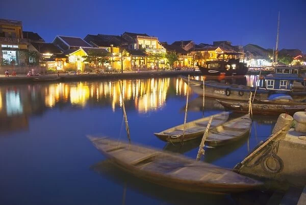 Boats on Thu Bon River at dusk, Hoi An, UNESCO World Heritage Site, Quang Nam, Vietnam, Indochina, Southeast Asia, Asia