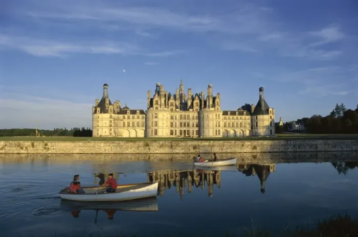 Framed Print : Boats on water in front Chateau Chambord, UNESCO World Heritage Site, Loir-et-Cher Framed Print : Boats on water in front Chateau Chambord, UNESCO World Heritage Site, Loir-et-Cher