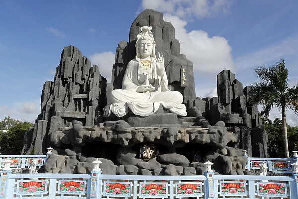 Bodhisattva Avalokitehvara, Guan Yin Statue (The Goddess of Mercy)