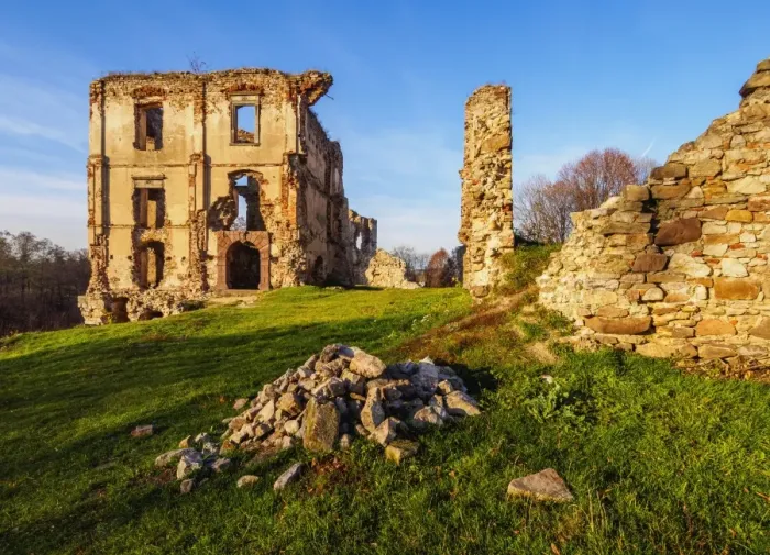 Framed Print : Bodzentyn Castle, Kielce County, Swietokrzyskie Voivodeship, Poland, Europe Framed Print : Bodzentyn Castle, Kielce County, Swietokrzyskie Voivodeship, Poland, Europe