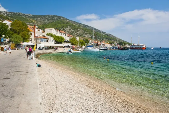 Framed Print : Bol Town and the crystal clear Adriatic Sea, Brac Island, Dalmatian Coast, Croatia, Europe Framed Print : Bol Town and the crystal clear Adriatic Sea, Brac Island, Dalmatian Coast, Croatia, Europe