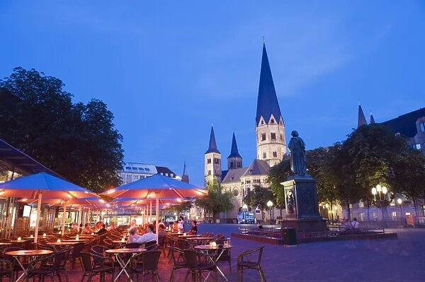 Bonn Cathedral at night, Bonn, North Rhineland Westphalia, Germany, Europe