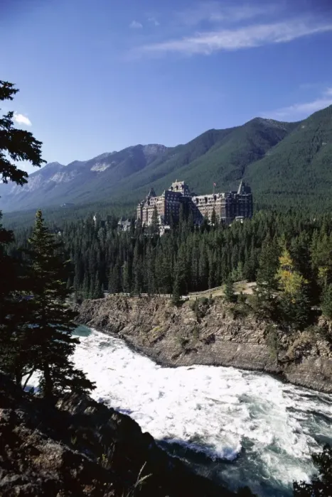 Framed Print : Bow River and Banff Springs Hotel, Banff National Park, Rocky Mountains Framed Print : Bow River and Banff Springs Hotel, Banff National Park, Rocky Mountains