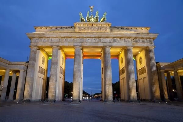 Brandenburg Gate at night, Berlin, Germany, Europe