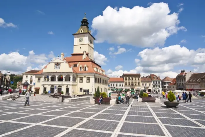 Framed Print : Brasov Council Square, Brasov, Transylvania, Romania, Europe Framed Print : Brasov Council Square, Brasov, Transylvania, Romania, Europe