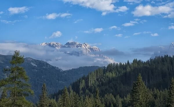 Brenta mountain range, Rendena Valley, Trentino, Italy, Europe