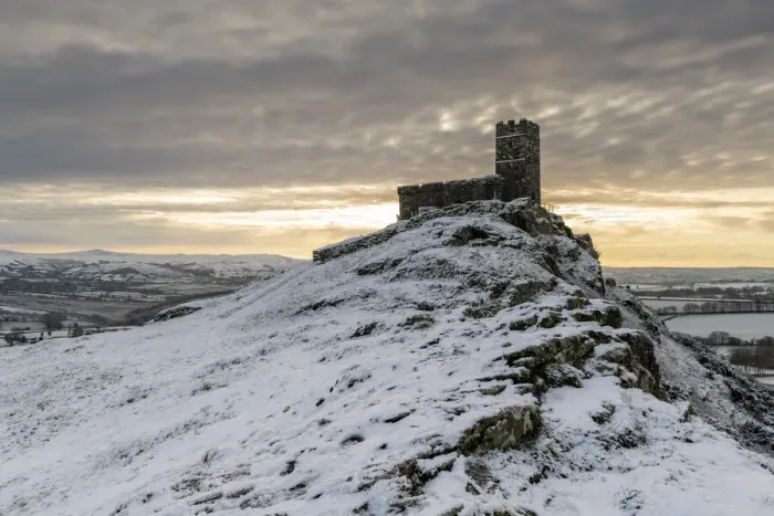 Framed Print : Brentor Church on a snowy outcrop on a winter morning, Dartmoor, Devon, England Framed Print : Brentor Church on a snowy outcrop on a winter morning, Dartmoor, Devon, England