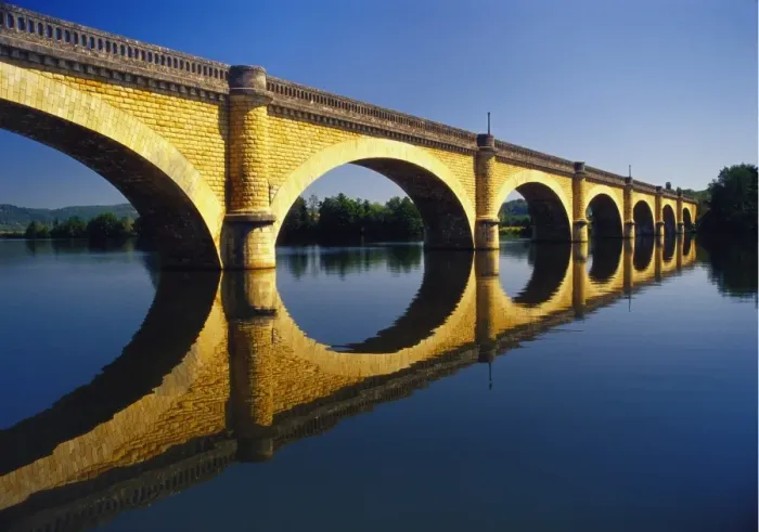 Framed Print : Bridge Over the Dordogne River, Aquitaine, France Framed Print : Bridge Over the Dordogne River, Aquitaine, France