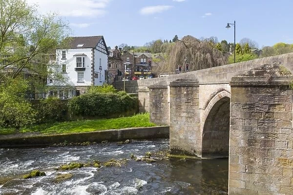 The bridge over the River Derwent, Matlock Town, Derbyshire Dales, Derbyshire, England