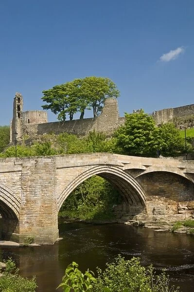 Bridge over the River Tees at Barnard Castle, Yorkshire, England, United Kingdom, Europe