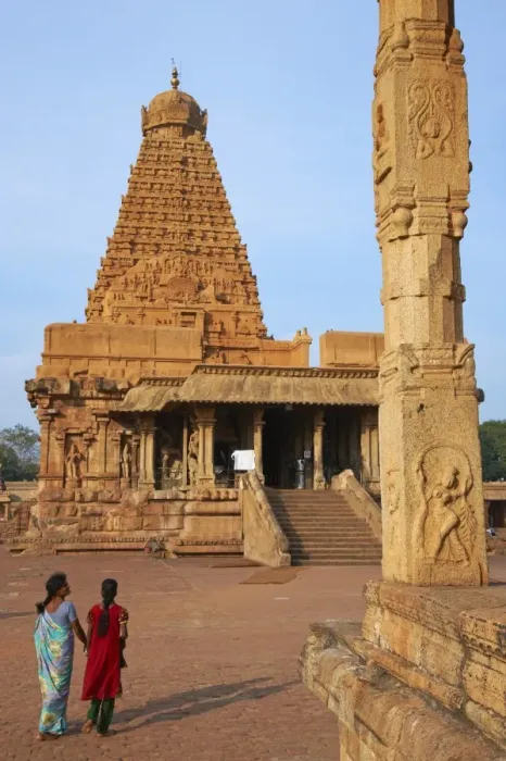 Framed Print : Bridhadishwara temple, UNESCO World Heritage Site, Thanjavur (Tanjore), Tamil Nadu, India, Asia Framed Print : Bridhadishwara temple, UNESCO World Heritage Site, Thanjavur (Tanjore), Tamil Nadu, India, Asia