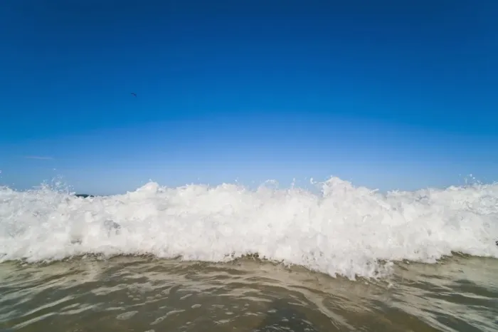 Framed Print : Bright blue sky and waves breaking at Surfers Paradise Beach, Gold Coast, Queensland, Australia, Pacific Framed Print : Bright blue sky and waves breaking at Surfers Paradise Beach, Gold Coast, Queensland, Australia, Pacific
