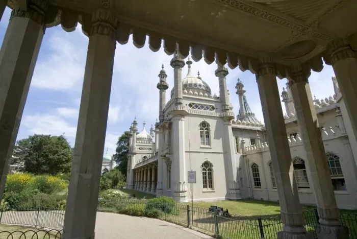 Framed Print : Brighton Pavilion, built by Prince Regent, later George IV, Brighton, Sussex Framed Print : Brighton Pavilion, built by Prince Regent, later George IV, Brighton, Sussex