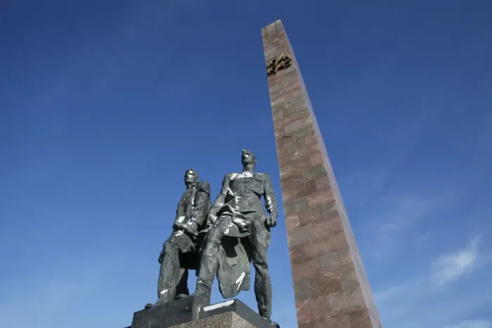 Framed Print : Bronze figures representing the soldiers who defended Leningrad from the Germans during Framed Print : Bronze figures representing the soldiers who defended Leningrad from the Germans during
