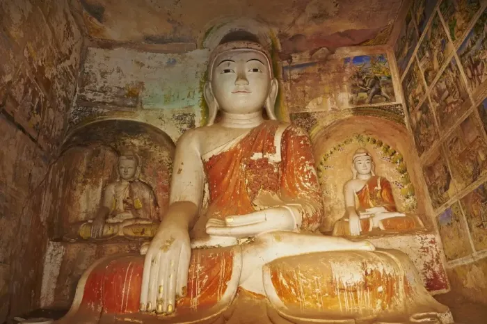 Framed Print : Buddha statue in the Po Win Daung Buddhist cave, dating from the 15th century, Monywa, Sagaing Division, Myanmar (Burma), Asia