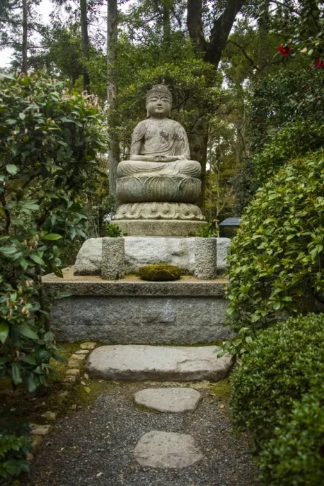 Framed Print : Buddha statue in the Ryoan-ji Temple, UNESCO World Heritage Site, Kyoto, Japan, Asia Framed Print : Buddha statue in the Ryoan-ji Temple, UNESCO World Heritage Site, Kyoto, Japan, Asia