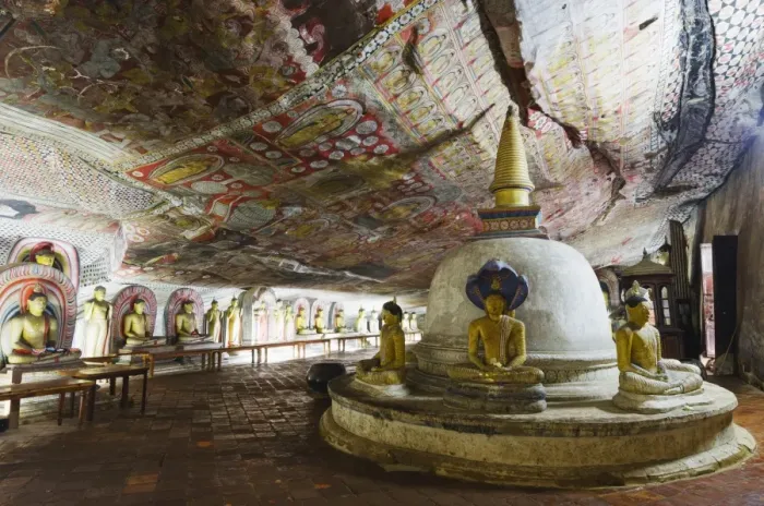 Framed Print : Buddha statues in Cave 2, Cave Temples, UNESCO World Heritage Site, Dambulla, North Central Province, Sri Lanka, Asia Framed Print : Buddha statues in Cave 2, Cave Temples, UNESCO World Heritage Site, Dambulla, North Central Province, Sri Lanka, Asia