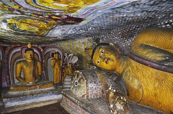 Buddha statues, Dambulla Cave Temple, UNESCO World Heritage Site, Dambulla, Sri Lanka, Asia