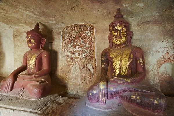 Buddha statues in the Po Win Daung Buddhist cave, dating from the 15th century, Monywa, Sagaing Division, Myanmar (Burma), Asia