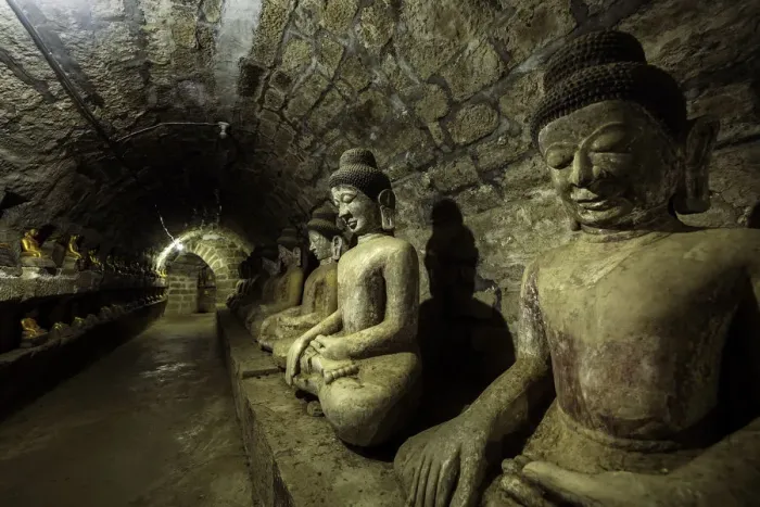 Framed Print : Buddha statues in the underground corridors of Htukkanthein temple, Mrauk U, Rakhine Framed Print : Buddha statues in the underground corridors of Htukkanthein temple, Mrauk U, Rakhine