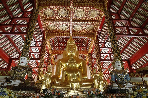 Buddha statues in Wat Suandok, Chiang Mai, Thailand, Southeast Asia, Asia