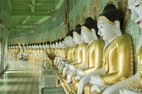 Buddhas in the U Min Thonze Cave temple, Sagaing hill, Sagaing, Myanmar (Burma)