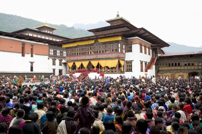 Framed Print : Buddhist festival (Tsechu), Trashi Chhoe Dzong, Thimphu, Bhutan, Asia Framed Print : Buddhist festival (Tsechu), Trashi Chhoe Dzong, Thimphu, Bhutan, Asia