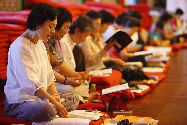 Buddhist lecture meeting, Bongeunsa temple, Seoul, South Korea, Asia