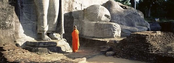 Buddhist monk at the Gal Vihara