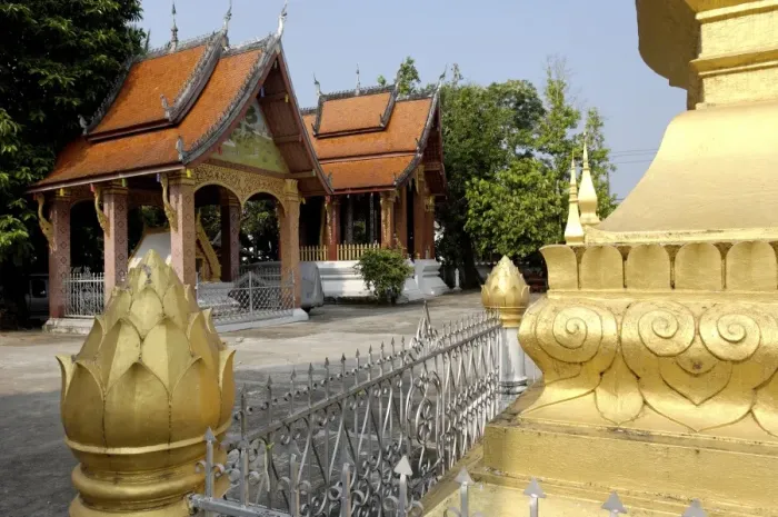 Framed Print : Buddhist temple, Luang Prabang, Laos, Indochina, Southeast Asia, Asia Framed Print : Buddhist temple, Luang Prabang, Laos, Indochina, Southeast Asia, Asia