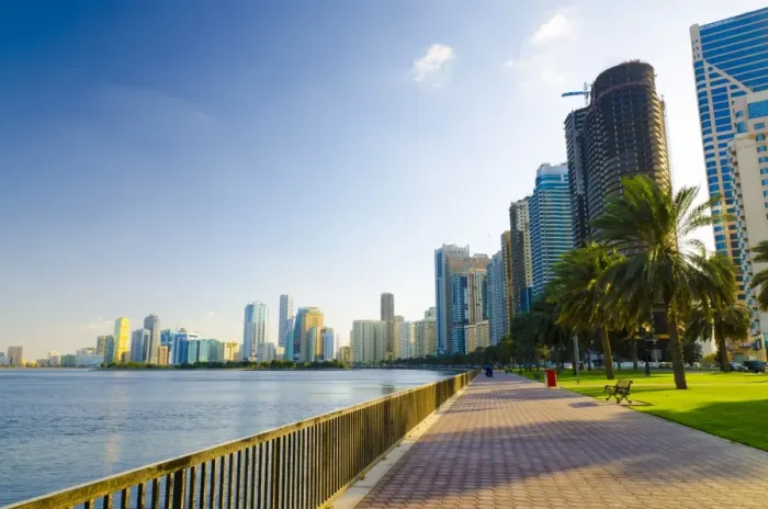 Framed Print : Buheirah Corniche beside Khalid Lagoon, Sharjah, United Arab Emirates, Middle East Framed Print : Buheirah Corniche beside Khalid Lagoon, Sharjah, United Arab Emirates, Middle East