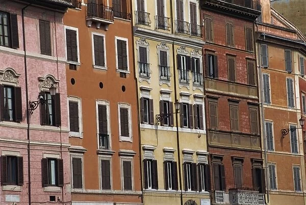 Building facades on the Piazza di Spagna