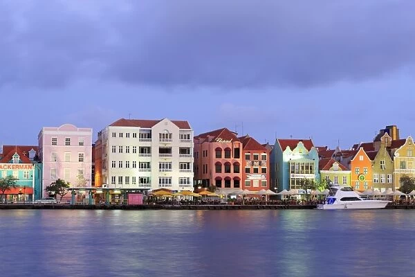 Buildings on Handelskade Street, Punda District, UNESCO World Heritage Site, Willemstad, Curacao, West Indies, Netherlands Antilles, Caribbean, Central America