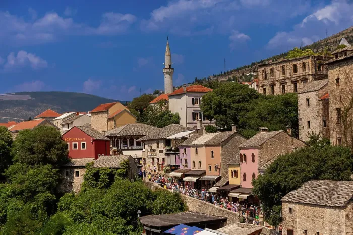 Framed Print : Buildings along the Neretva River, Mostar, Bosnia and Herzegovina, Europe Framed Print : Buildings along the Neretva River, Mostar, Bosnia and Herzegovina, Europe