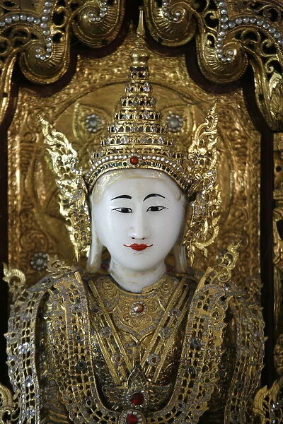 Burmese marble Buddha, Dharmikarama temple, Penang, Malaysia, Southeast Asia, Asia
