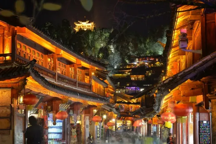 Framed Print : Busy Lijiang Old Town, UNESCO World Heritage Site, at night with Lion Hill and Wan Gu Tower, Lijiang, Yunnan, China, Asia Framed Print : Busy Lijiang Old Town, UNESCO World Heritage Site, at night with Lion Hill and Wan Gu Tower, Lijiang, Yunnan, China, Asia