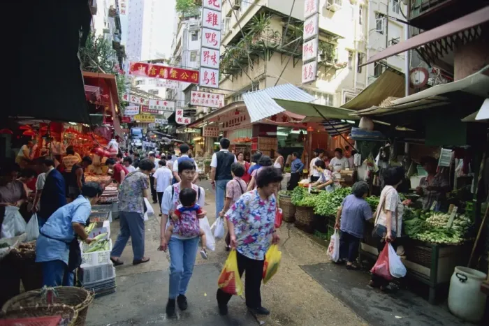 Framed Print : A busy market in Chinatown, a slice of old Hong Kong in Central, the business centre of Hong Kong Island Framed Print : A busy market in Chinatown, a slice of old Hong Kong in Central, the business centre of Hong Kong Island
