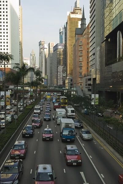 Busy traffic on Gloucester Road, Wanchai, Hong Kong, China, Asia