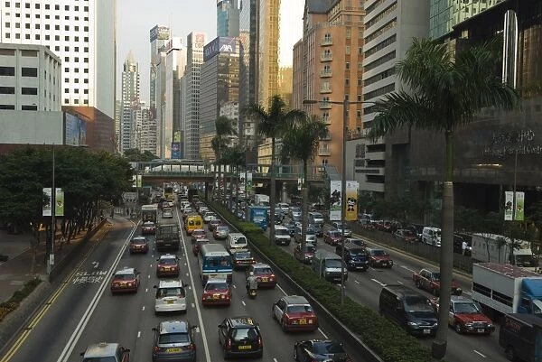 Busy traffic on Gloucester Road, Wanchai, Hong Kong, China, Asia