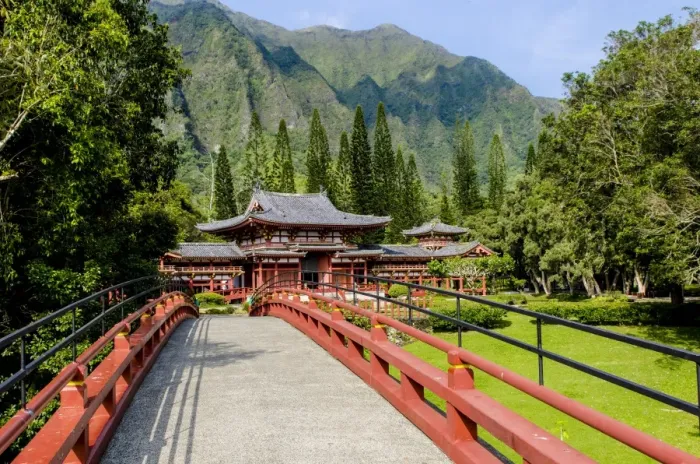 Framed Print : Byodo-In Temple, Valley of The Temples, Kaneohe, Oahu, Hawaii, United States of America Framed Print : Byodo-In Temple, Valley of The Temples, Kaneohe, Oahu, Hawaii, United States of America