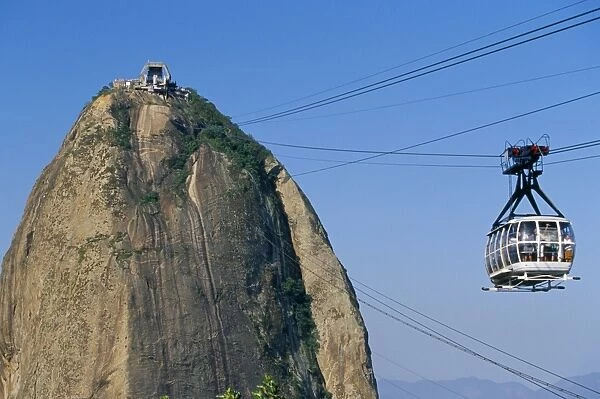 Cable car and Pao de Acucar (Sugar Loaf), Rio de Janeiro, Brazil, South America