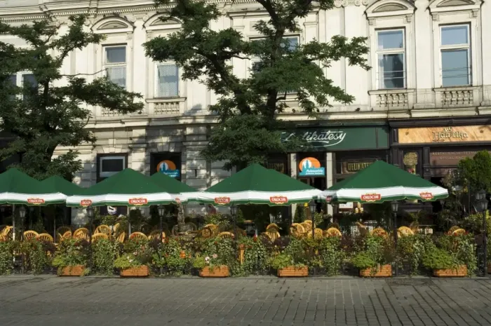 Framed Print : Cafe in the Main Market Square (Rynek Glowny) Framed Print : Cafe in the Main Market Square (Rynek Glowny)