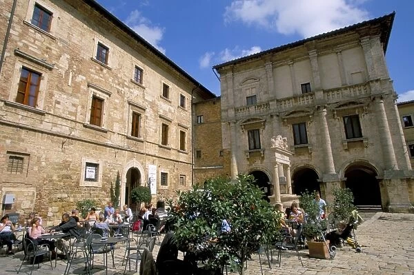 Cafe, Piazza Grande