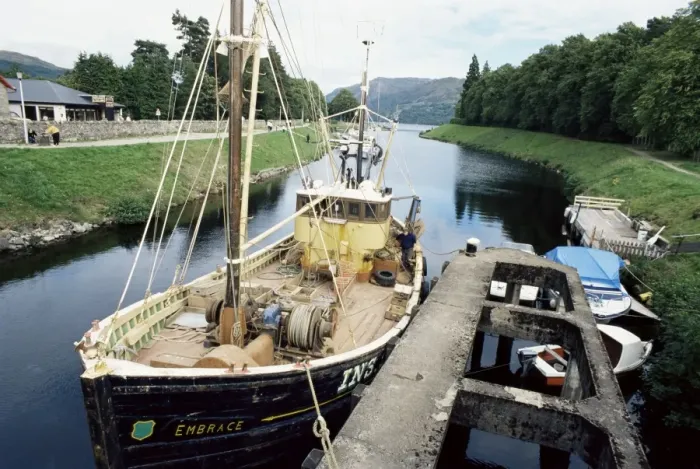 Framed Print : Caledonian Canal Framed Print : Caledonian Canal