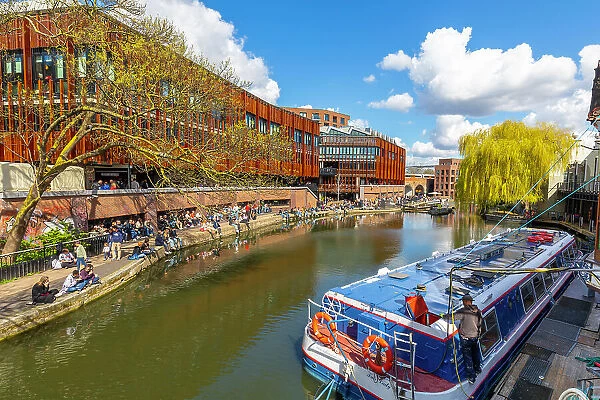 Camden Lock Area, canal boat, Regent's Canal, London, England, United Kingdom, Europe