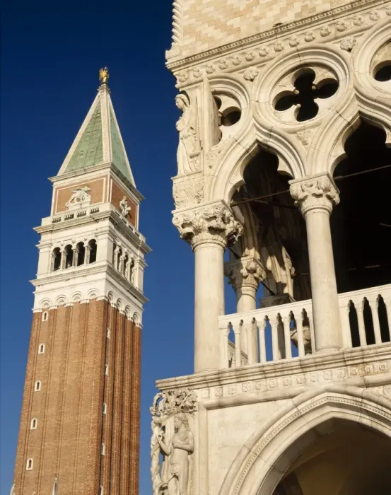 Framed Print : The Campanile and the Doges Palace in St Marks Square Framed Print : The Campanile and the Doges Palace in St Marks Square
