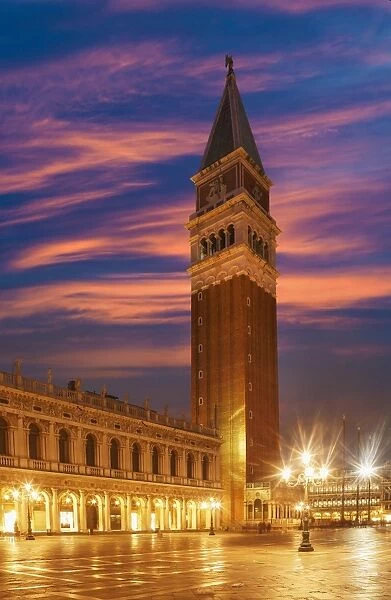 Campanile, St. Marks Square, Venice, UNESCO World Heritage Site, Veneto, Italy, Europe